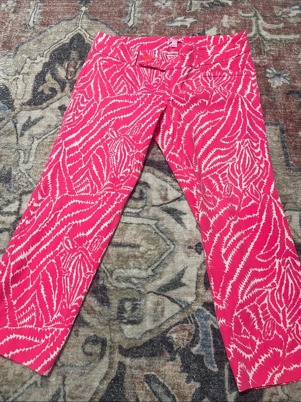 Lilly Pulitzer capri pants